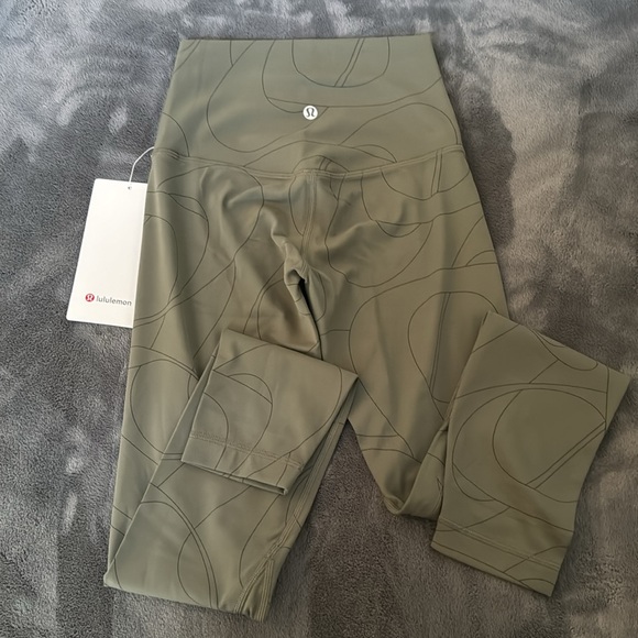 Lululemon Align HR Pant 25” - Picture 9 of 9